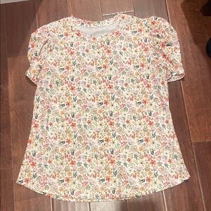 Short Sleeved Puff Sleeve Top